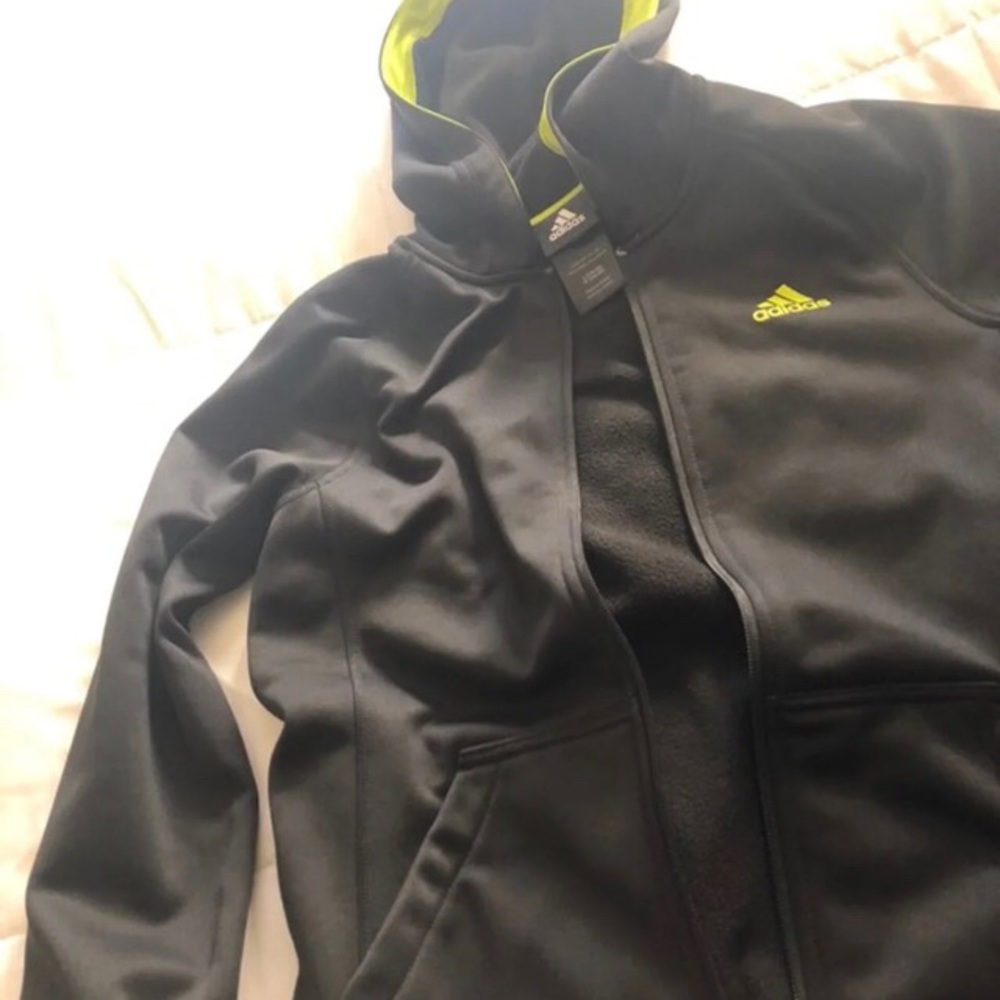 Adidas - Picture 2 of 3